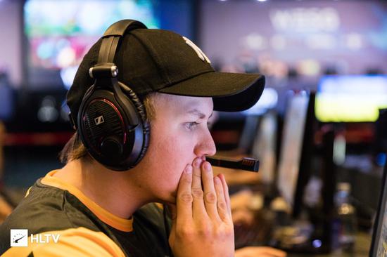 成都AG超玩会夺得2025KPL春季赛四连冠荣誉